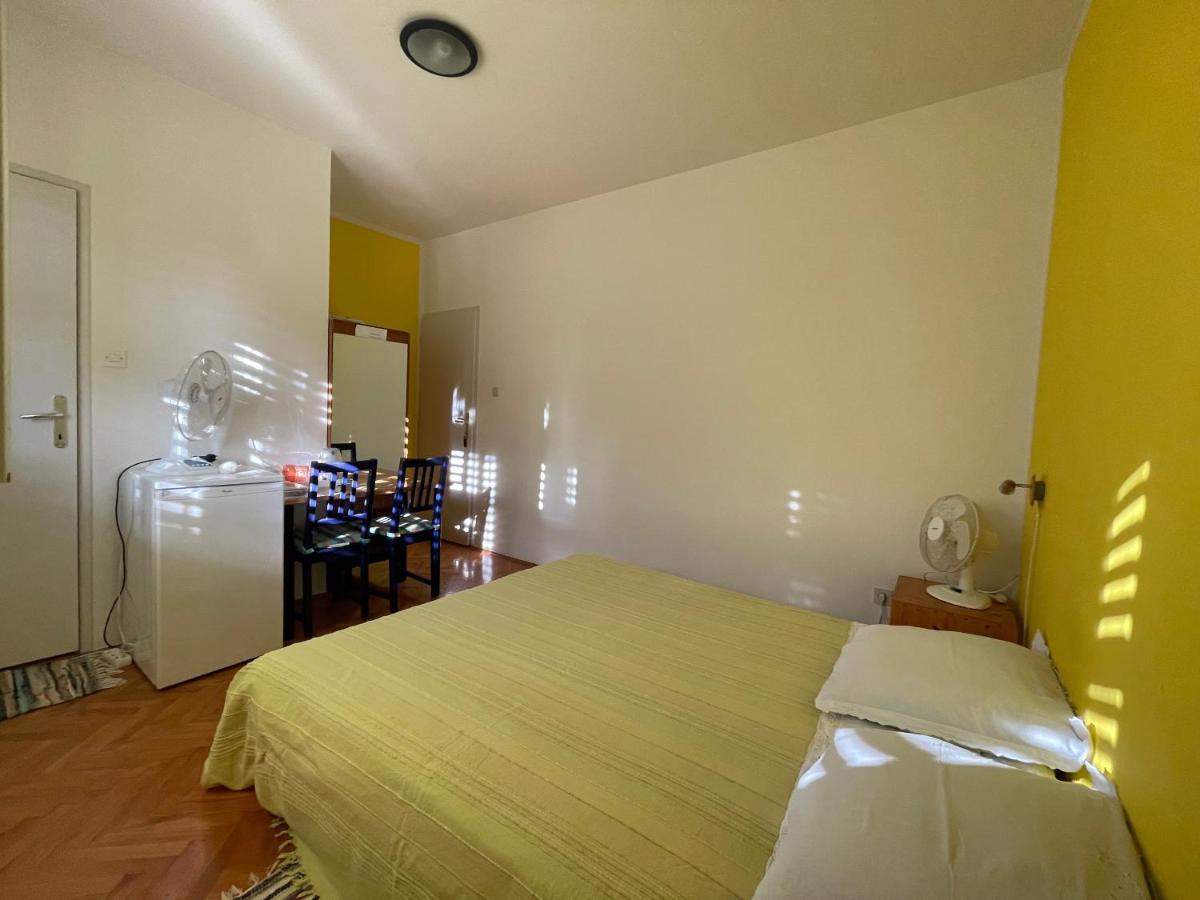 Hvar Guesthouse - Double Bedroom With Private Bathroom Jelsa  Esterno foto