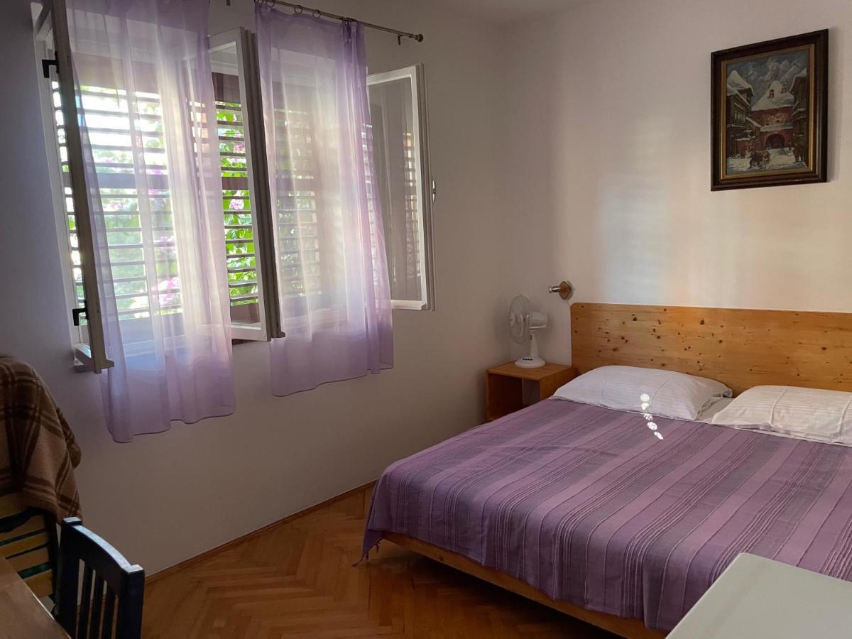 Hvar Guesthouse - Double Bedroom With Private Bathroom Jelsa  Esterno foto