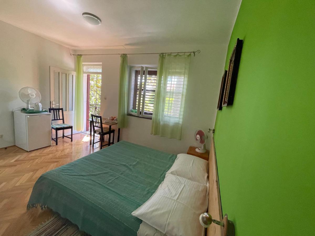 Hvar Guesthouse - Double Bedroom With Private Bathroom Jelsa  Esterno foto