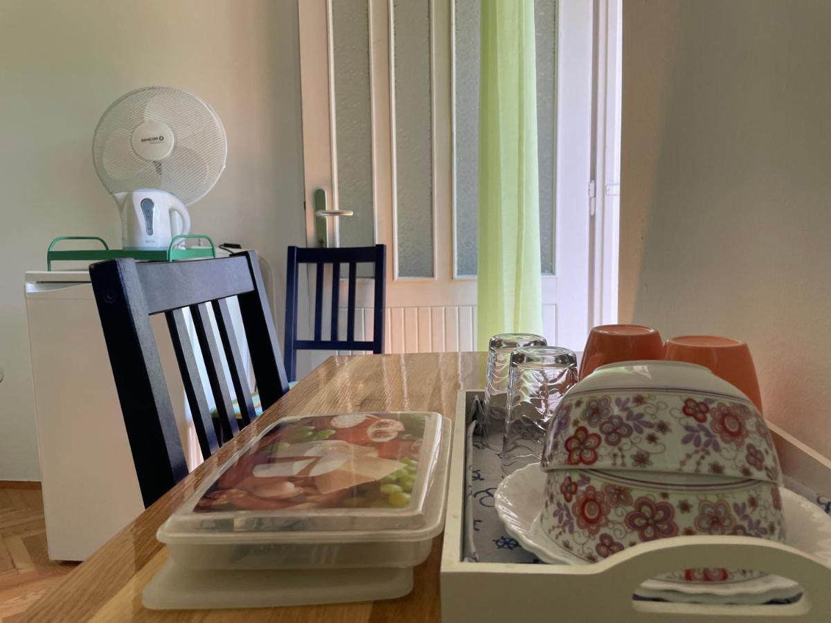Hvar Guesthouse - Double Bedroom With Private Bathroom Jelsa  Esterno foto